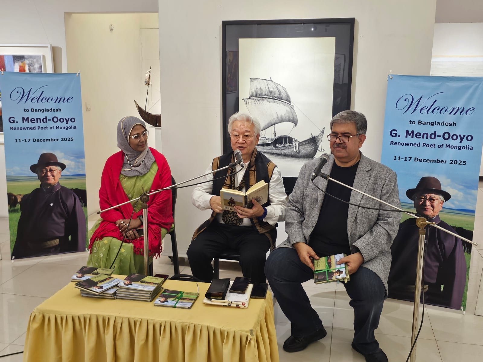 Dhaka listens as Mend-Ooyo’s poetry bridges cultures